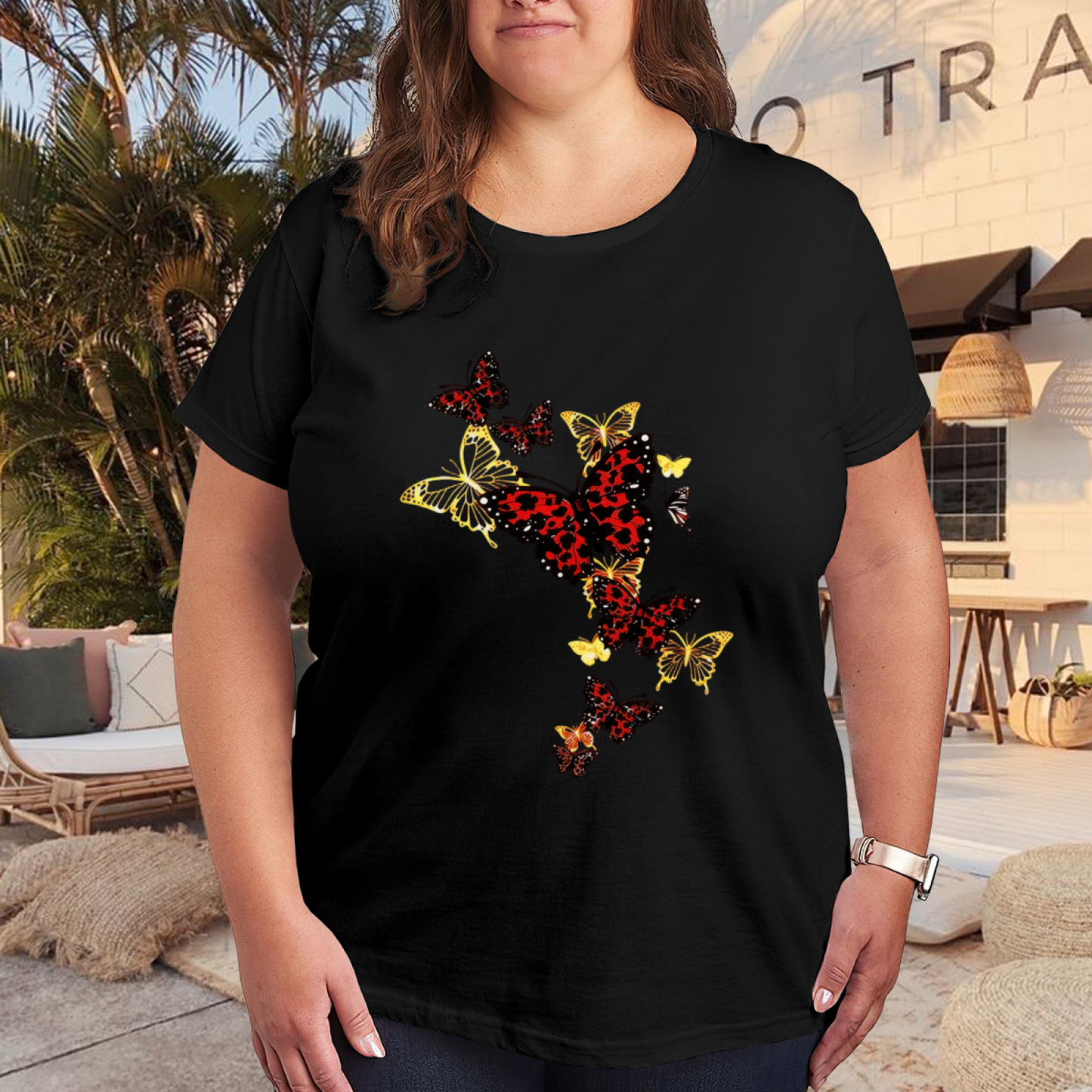 Bold Red Leopard Butterfly Eye-catching Streetwear Plus Size Women Printed T-Shirt
