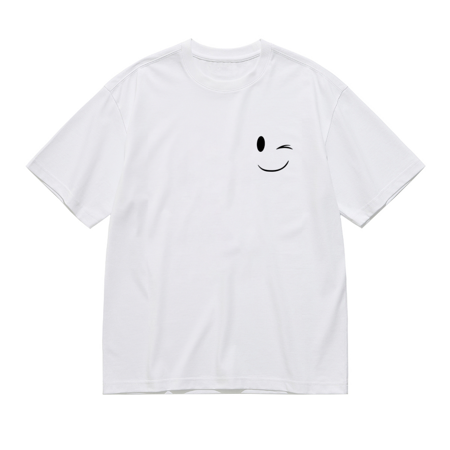 Minimal Wink Smiley Face Simple Chest Graphic Plus Size Women¡¯s T-Shirt