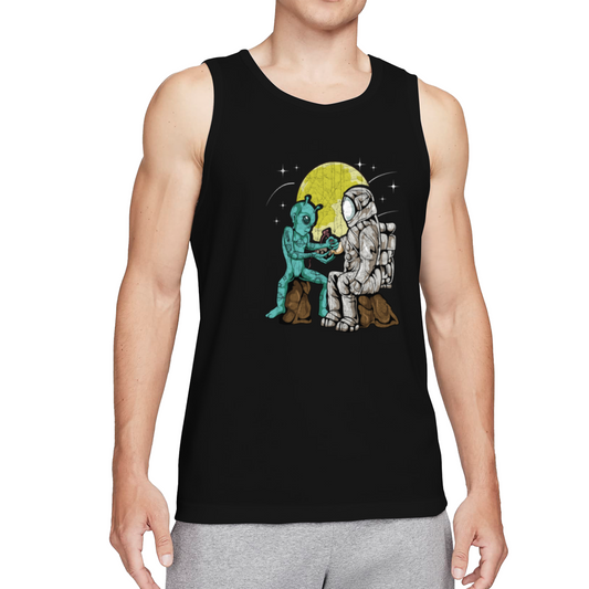Alien And Astronaut Sharing Moon Retro Sci?Fi Graphic Tank Top