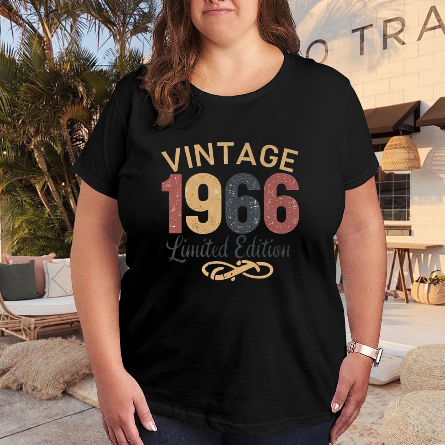 Retro Vintage 1966 Limited Edition Distressed Plus Size Women¡¯s Black Tee