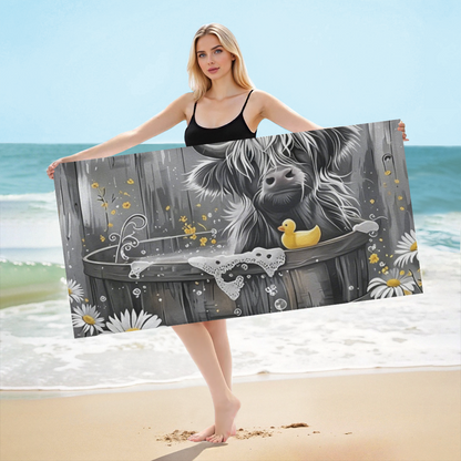 Vintage Grey Highland Cow Bath Tub Daisy Duck Print Beach Towel, Wide Size Range, Buttery Soft Material, Great Water Absorbency & Warm Comfort for Country Style Beach Days