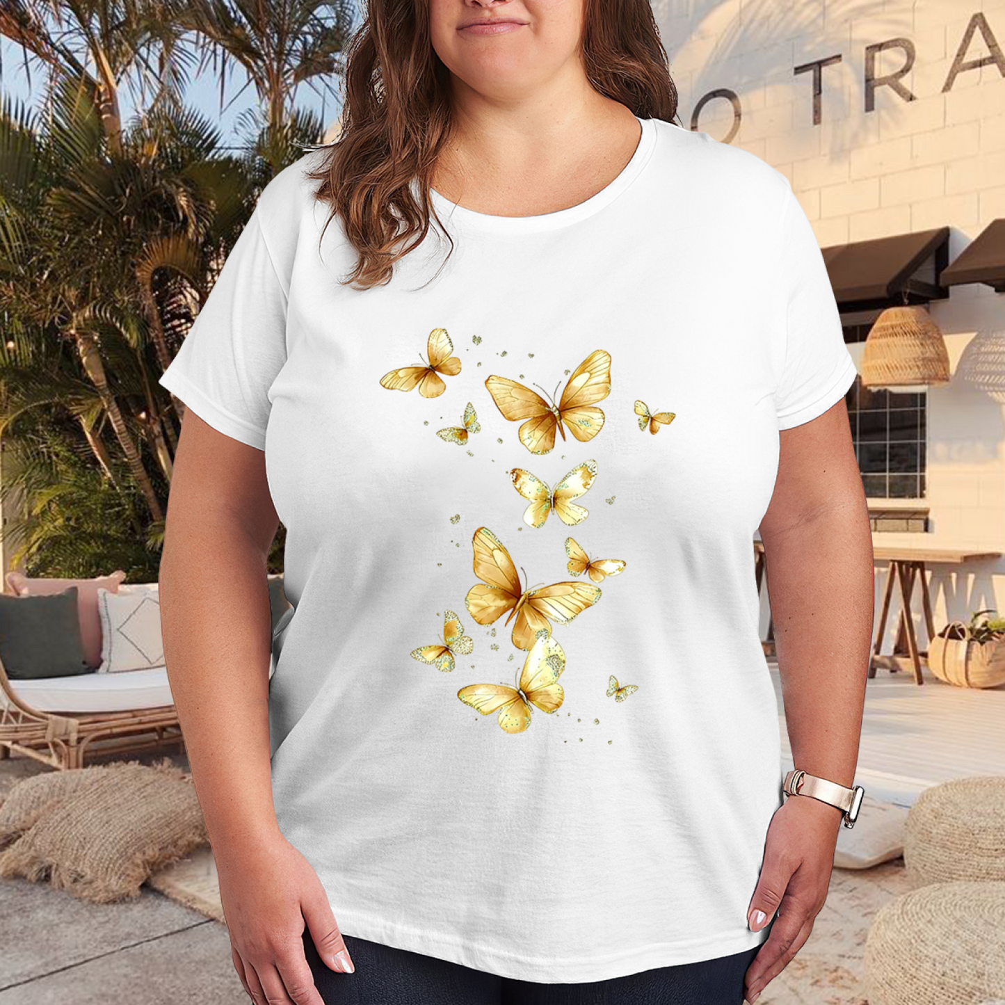 Elegant Golden Glitter Flying Butterflies Plus Size Women¡¯s Printed T-Shirt
