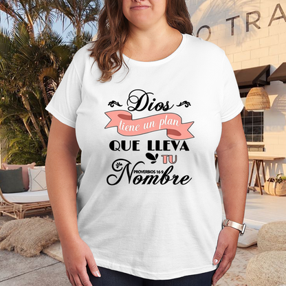 Spanish Inspirational Bible Quote Dios Tiene Un Plan Plus Size Women Printed T-Shirt