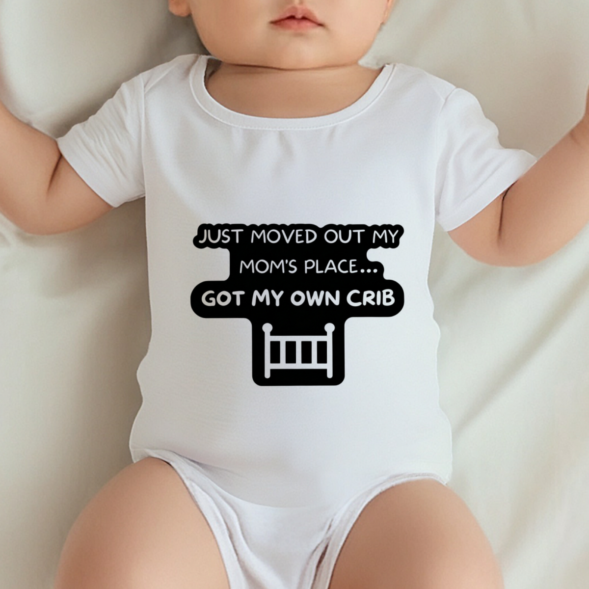 Just Moved Out Mom¡¯s Crib Funny Newborn Coming Home Romper