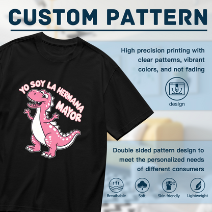 Spanish Yo Soy La Hermana Mayor Pink Dino Plus Size Women Graphic Tee