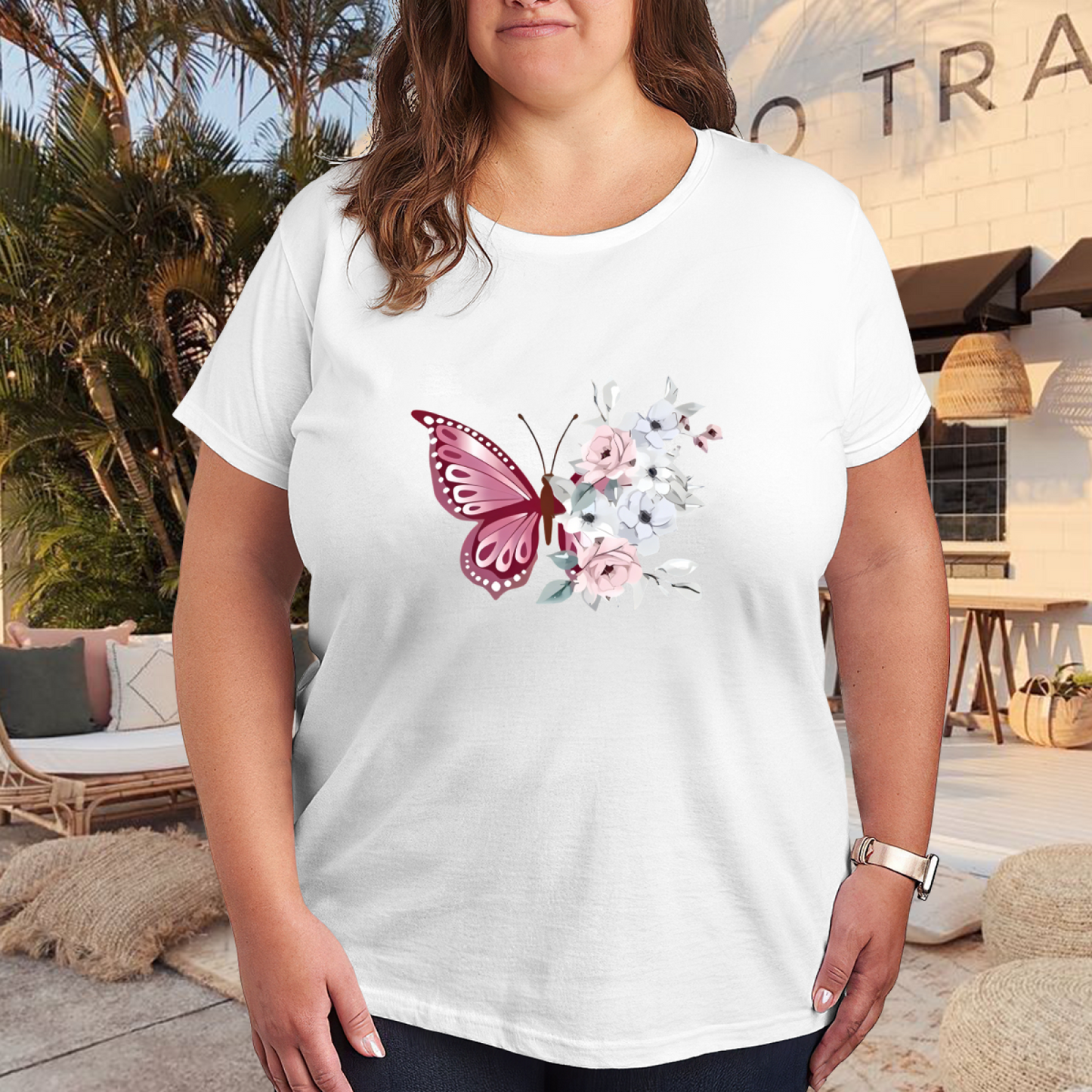 Soft Pink Butterfly With Pastel Floral Watercolor Print Plus Size Women¡¯s T-Shirt