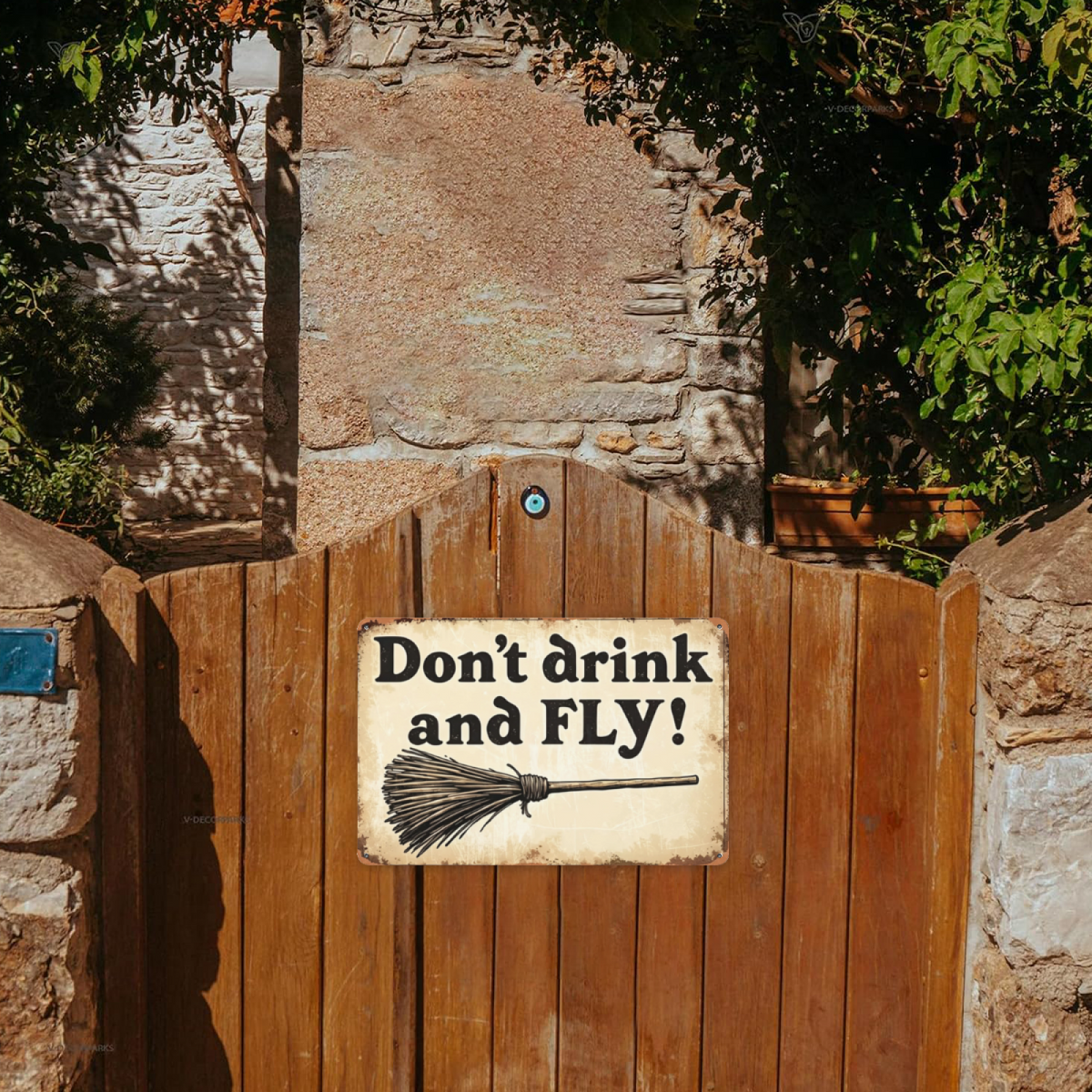 Witch Don¡¯t Drink And Fly Funny Broom Tin Sign