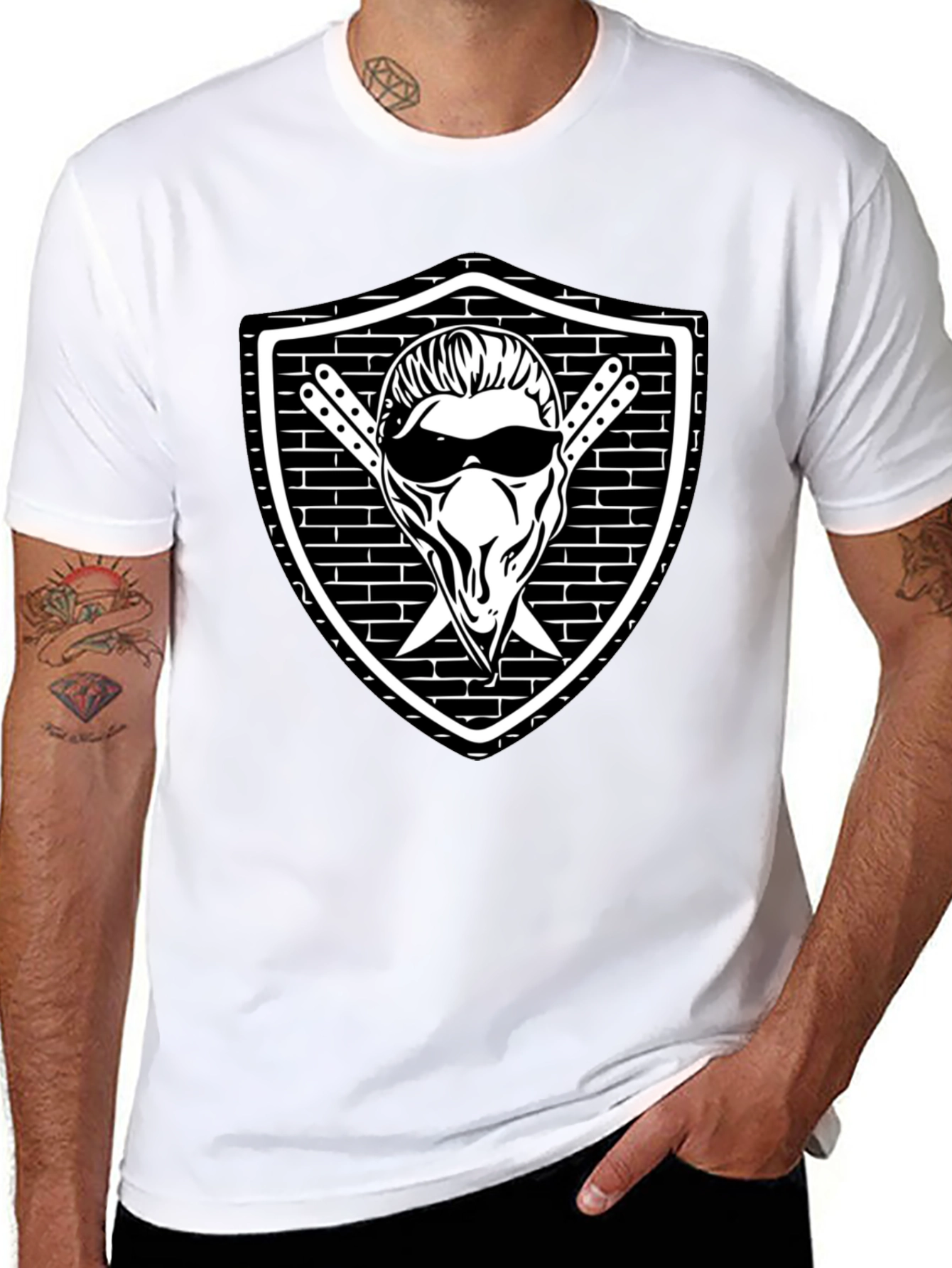Cool Skull Shield Graphic Black T-Shirt
