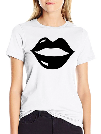 Black Lips Graphic Tee - Stylish Casual Wear