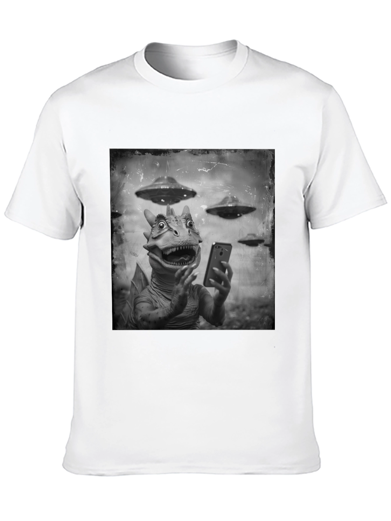 Retro Alien Lizard Selfie Graphic Tee